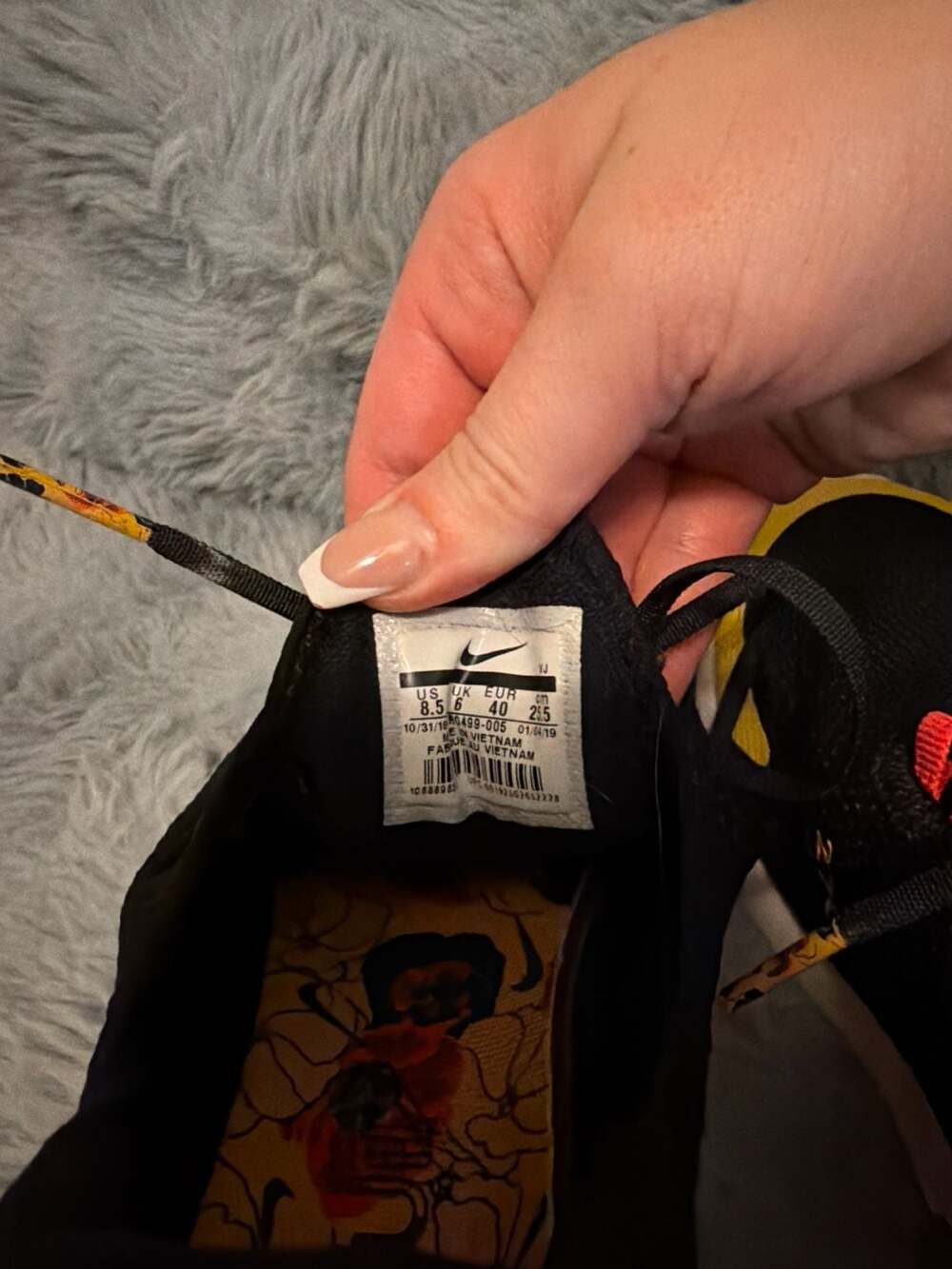 Nike Air Max 270 SE Floral Heel Black University Gold Women's Size 8.5 - Picture 3 of 6